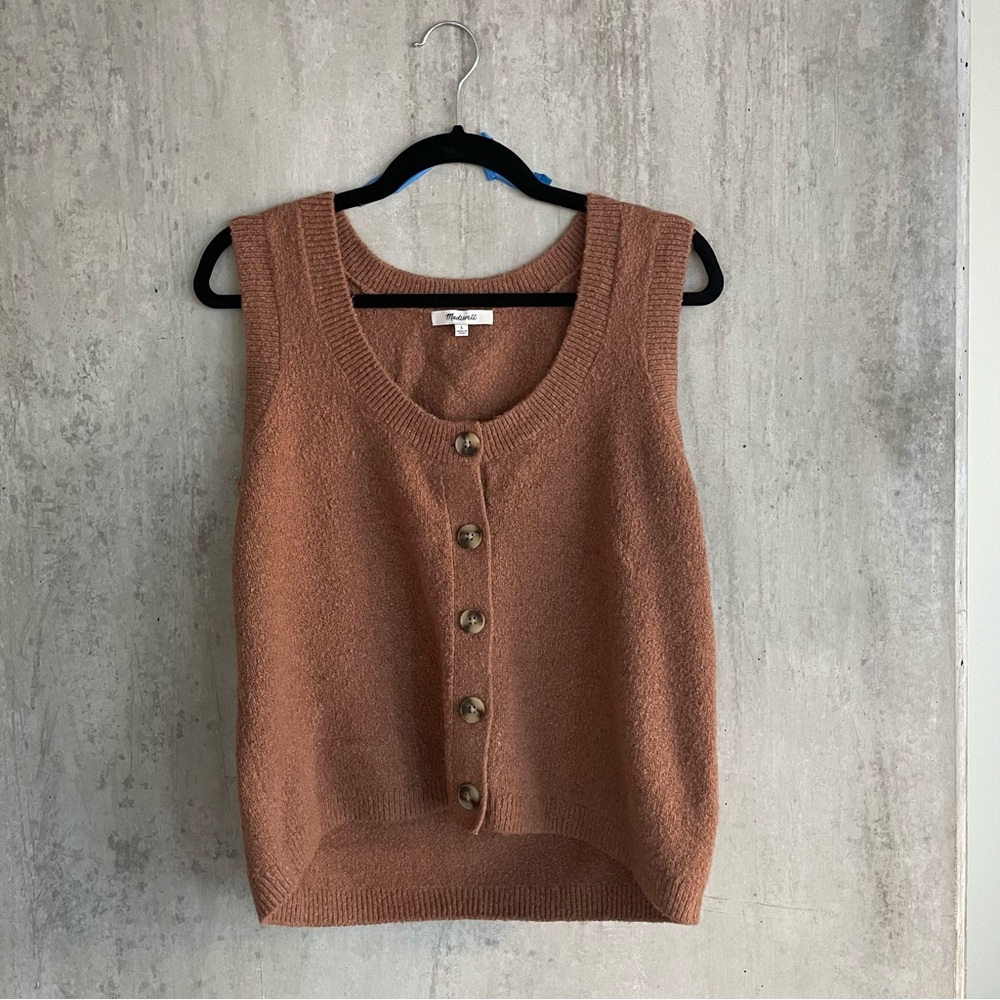 Madewell sweater vest - L